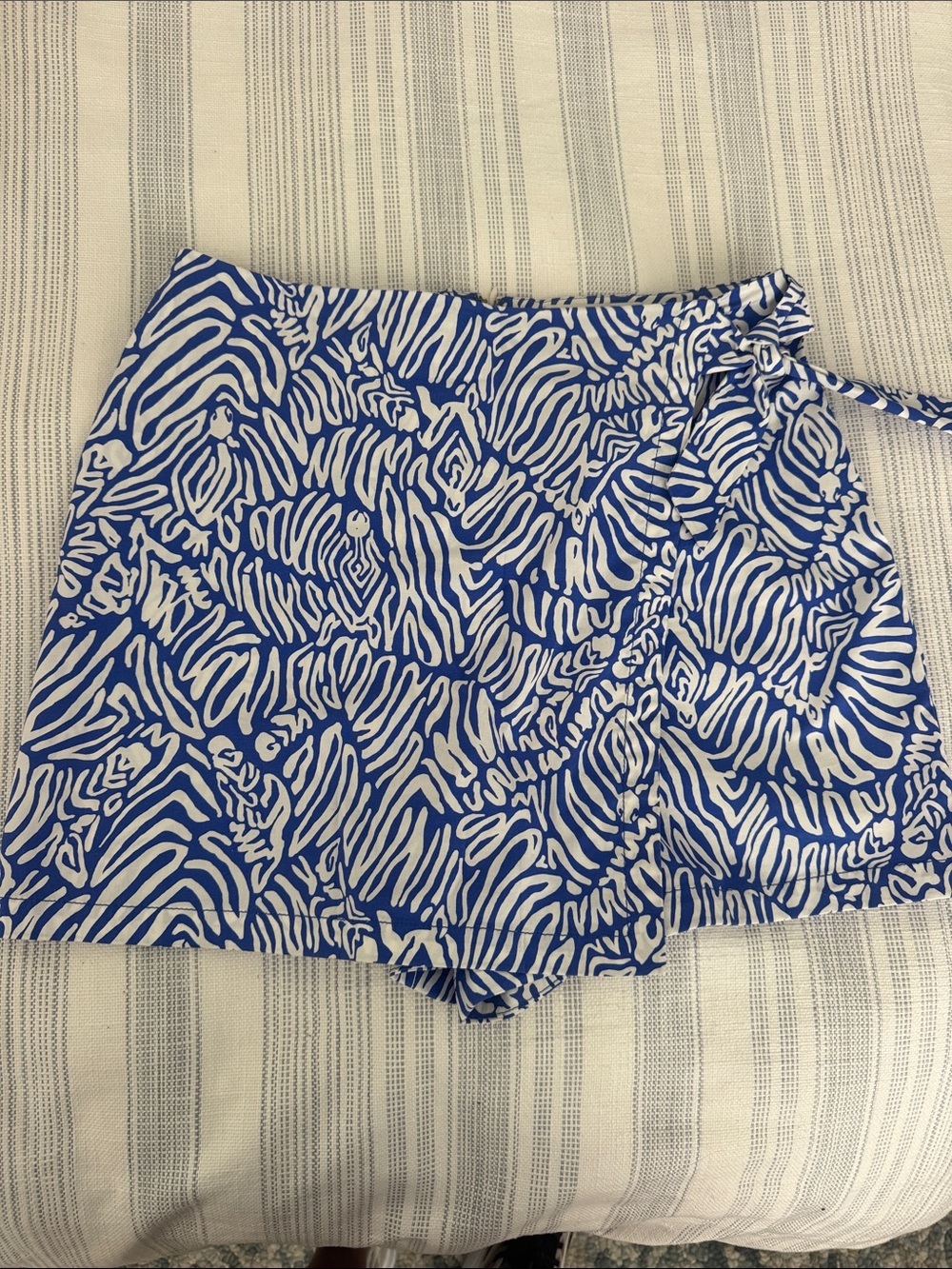 Lilly Pulitzer Blue & White Printed Women’s Skort Shorts Size 8
